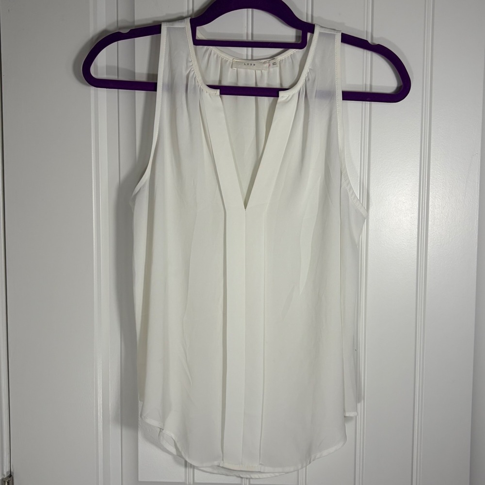 Lush Womens White Sleeveless V-Neck Pleated Chiffon Blouse Top Small T10323-I